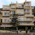 Edificio Casa Alborán. Fachada trasera. (Foto Francisco García Gómez).