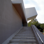 Escalera acceso. (Foto Francisco García Gómez).