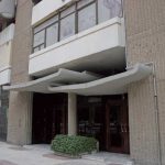 Edificio viviendas para trabajadores de Obras Públicas. (Foto Francisco García Gómez). Detalle fachada meridional. (Foto Francisco García Gómez).